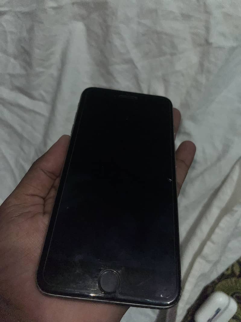 Apple iPhone 6 Plus 1