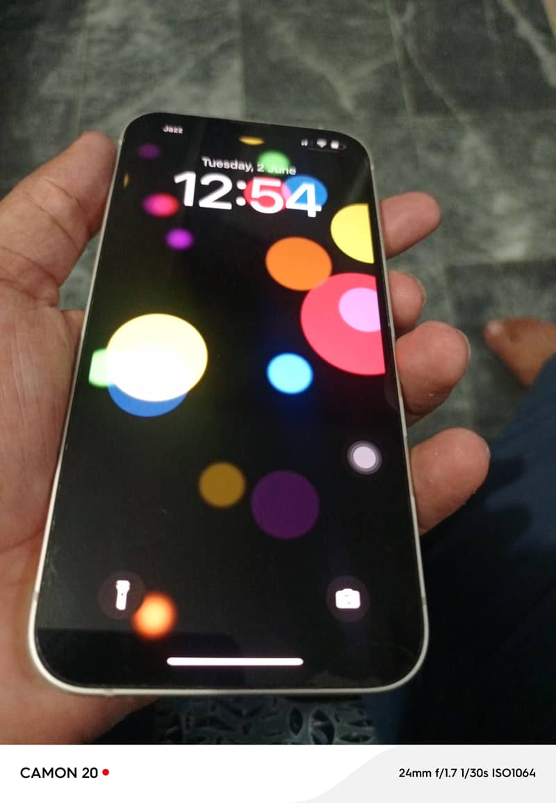 Apple iPhone 13 5