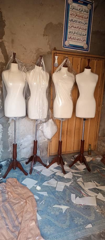 mannequin dummy