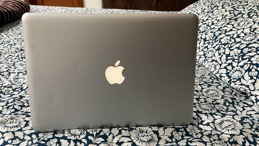 Apple macbook pro 2011 model core i5
