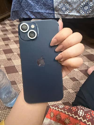 Apple iPhone 13