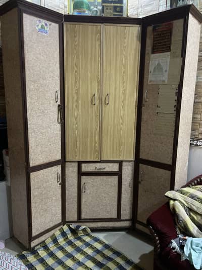 Safe / Almari / cabinet