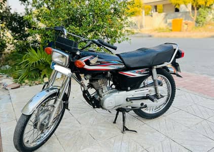 Honda 125 black 2015