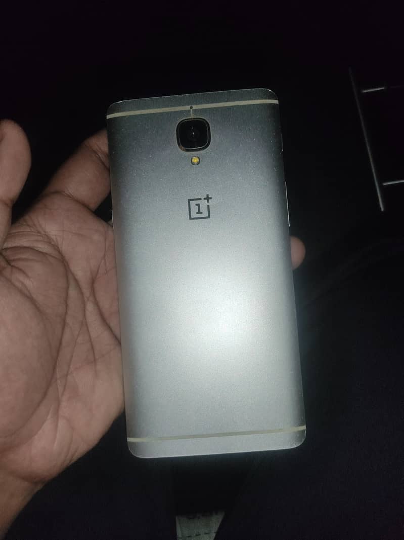 One Plus 3T 4