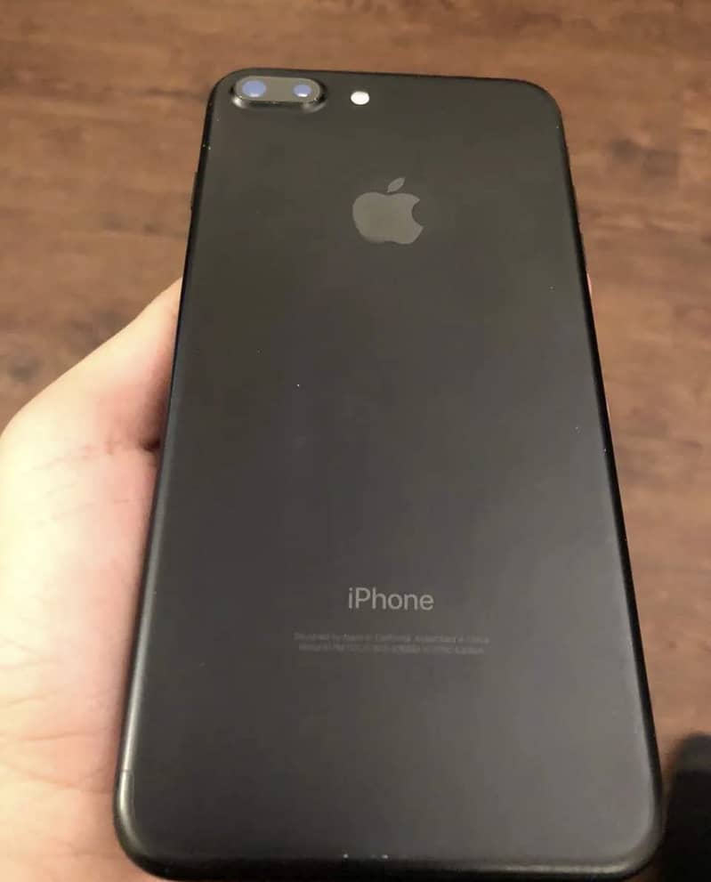 Apple iPhone 7 Plus 0
