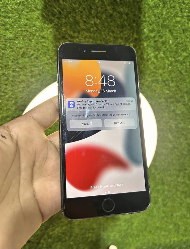 Apple iPhone 7 Plus 1