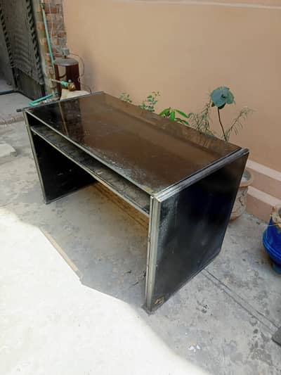 Computer table for office and home .