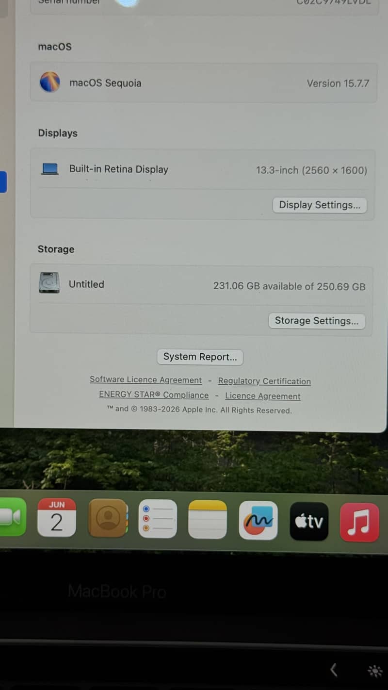 MAC BOOK PRO 19Model 4