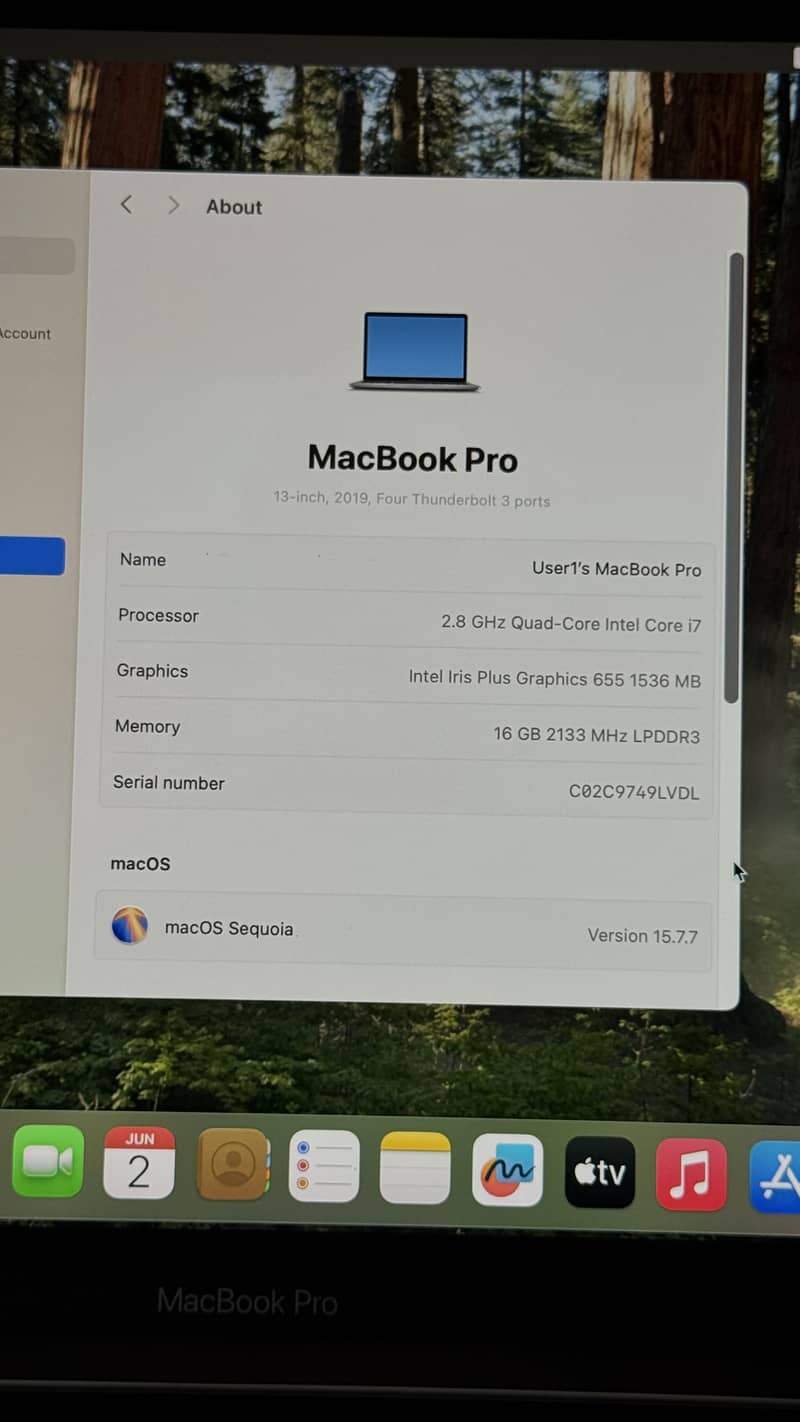 MAC BOOK PRO 19Model 5