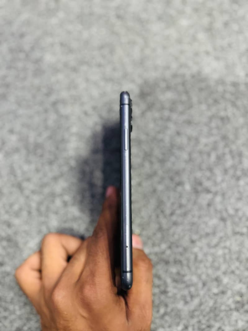 Apple iPhone 11 2