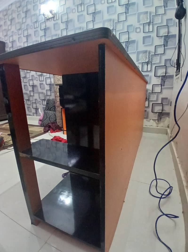 Computer/Laptop Tables 15