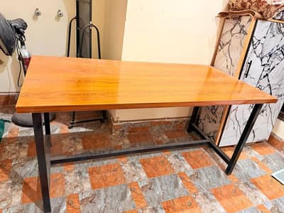 Gaming and Office Table