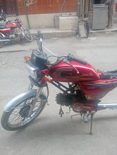 united 100cc bike good condition bilkul thori chli h