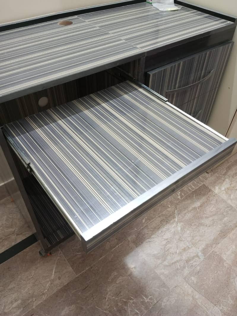 office table/ computer table 2