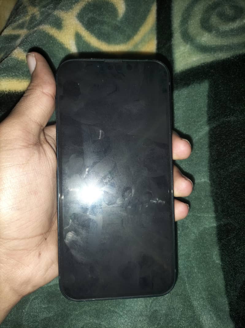 Apple iPhone 13 1