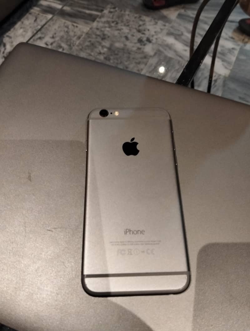 Apple iPhone 6 2