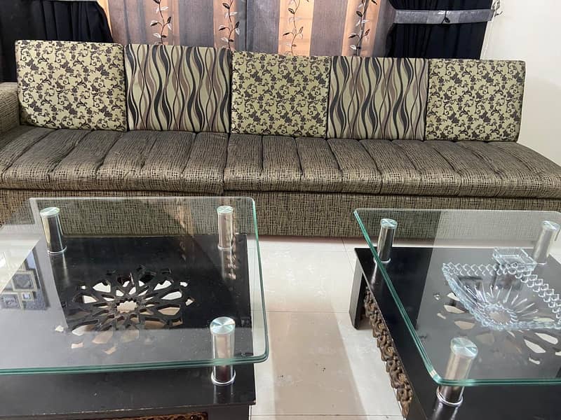 Sofa set and table 0