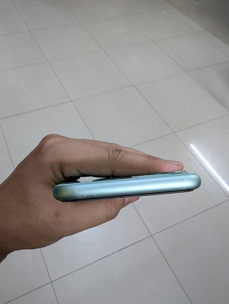 iPhone 3