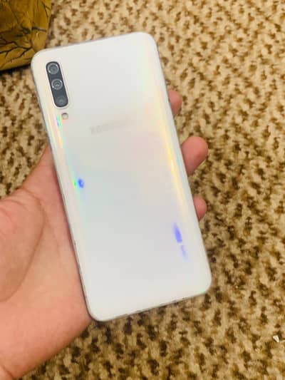 Samsung A50