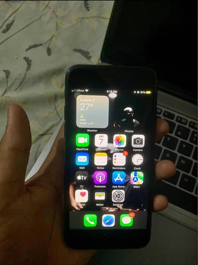 Apple iPhone 7