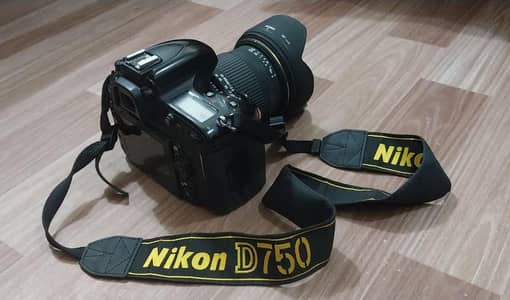 Nikon 750 DSLR