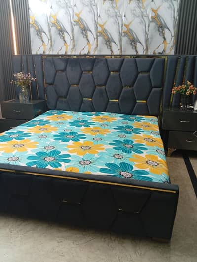 bed drasing side table