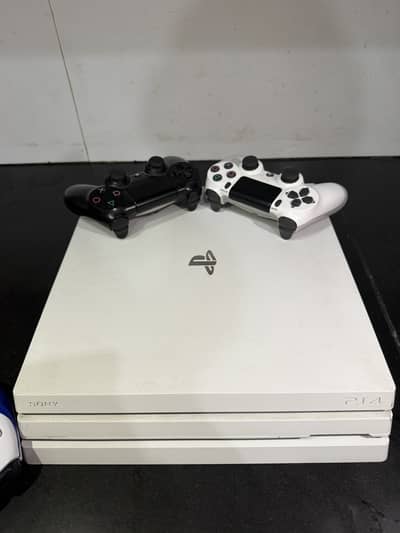 PlayStation 4 Pro JailBreak 1tb (Glacier White)