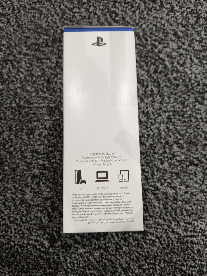 Black PS5 Controller 3