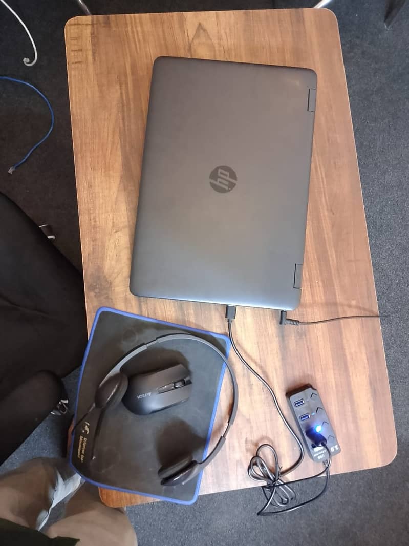 Laptop/System table 0