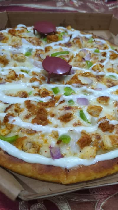 pizza helper caheye trained ho kam janta ho lahore ka ho