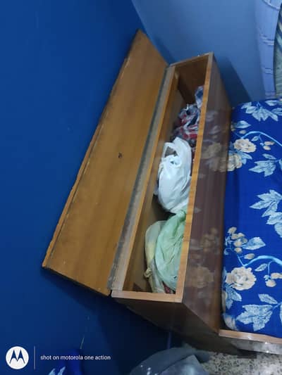 single with mattress