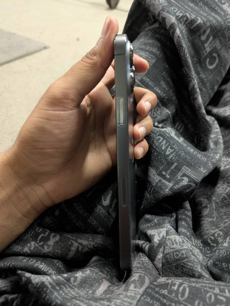 Apple iPhone 13 Pro Max 3