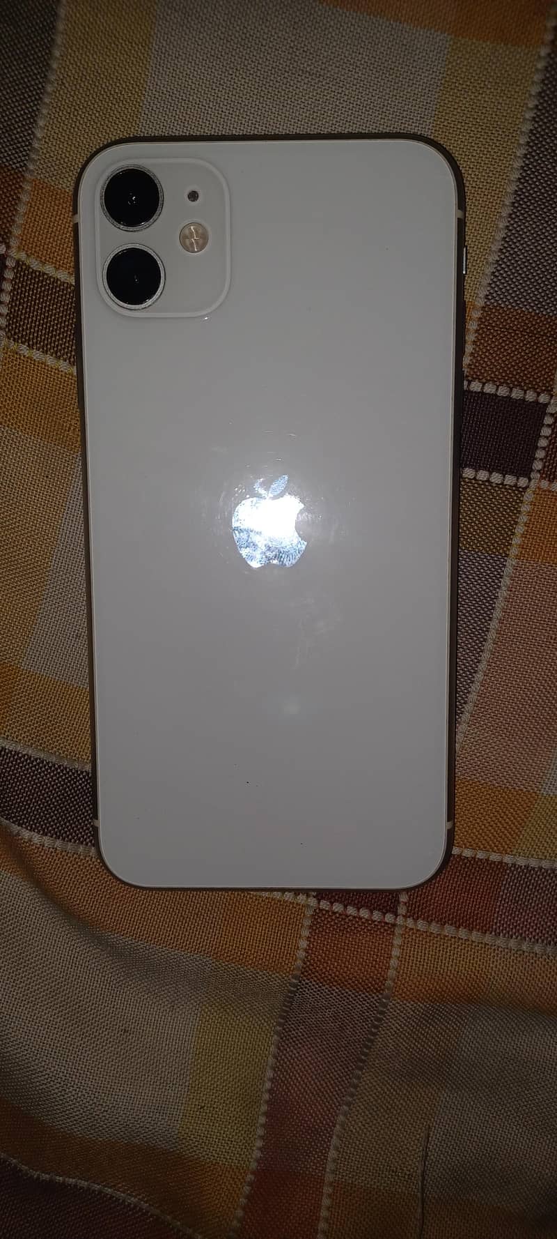 Apple iPhone 11 0
