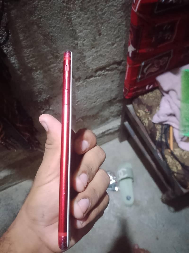 Apple iPhone 7 Plus 3