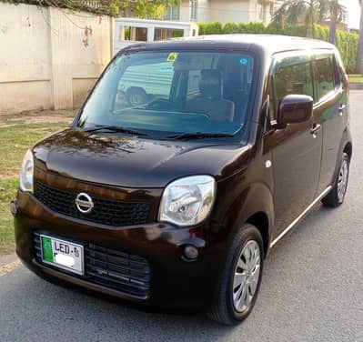 Nissan Moco Car