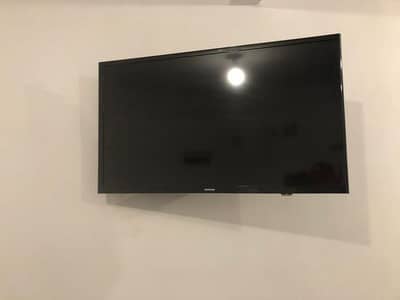 45 inch lcd Samsung without box