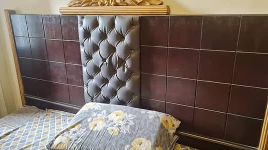 pure stylish bedroom set king size bed without mattress 1side table