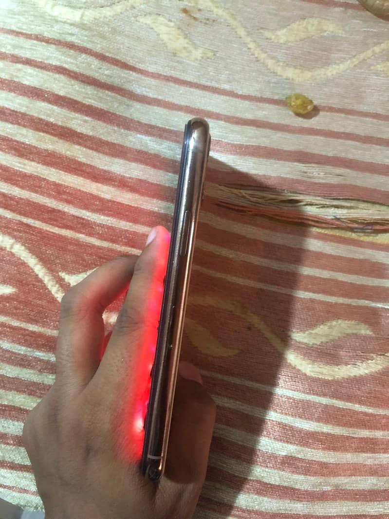 iPhone 11 Pro 1