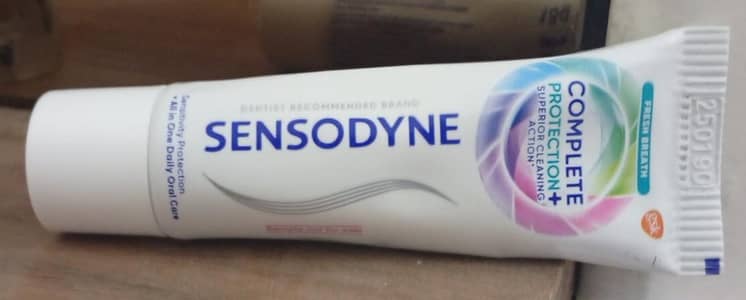 35 rs per tube 18Gram Sensodyne available 200 tubes