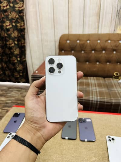 iPhone 14 pro pta 256gb