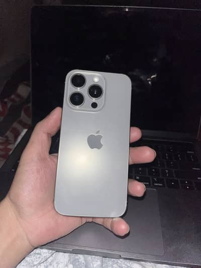 Apple iPhone 15 Pro