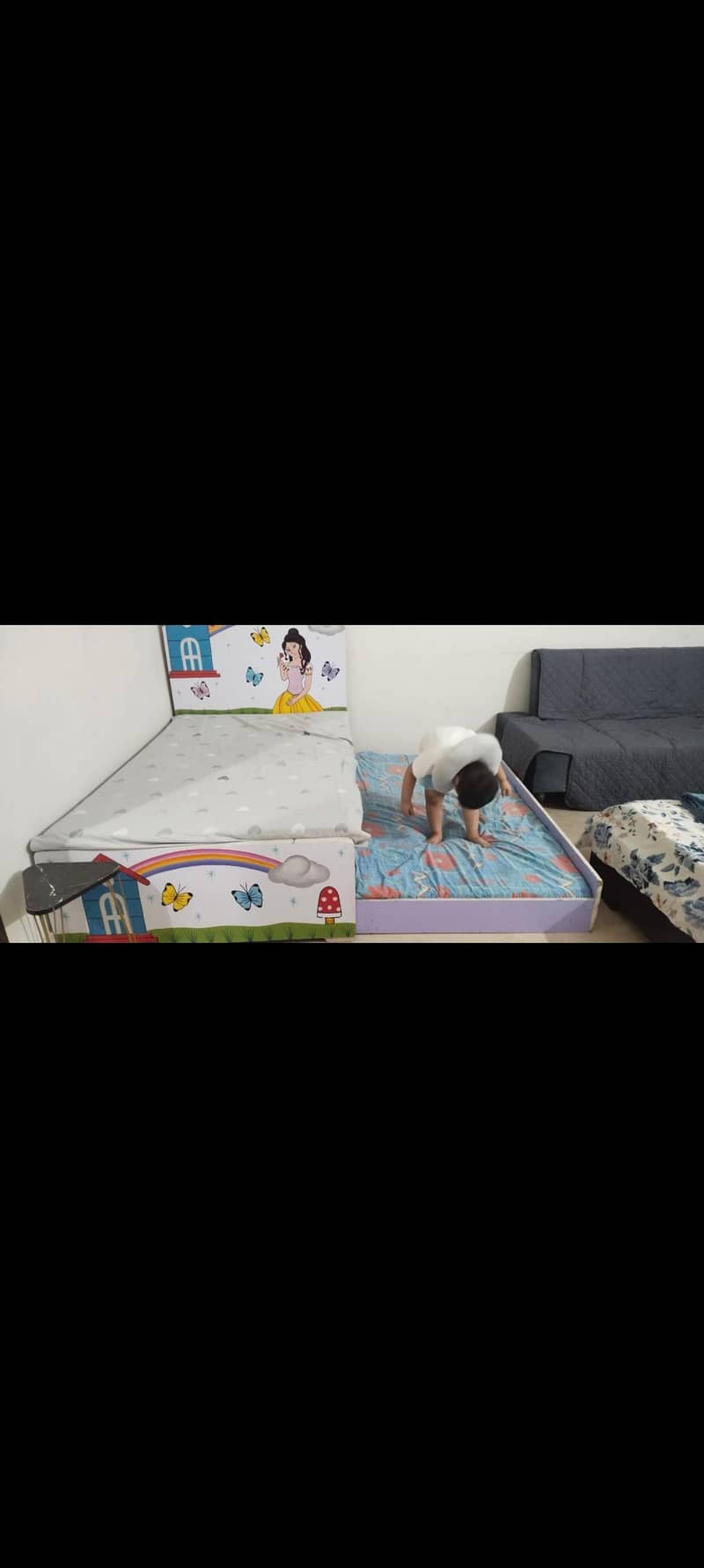 good condition bed 0