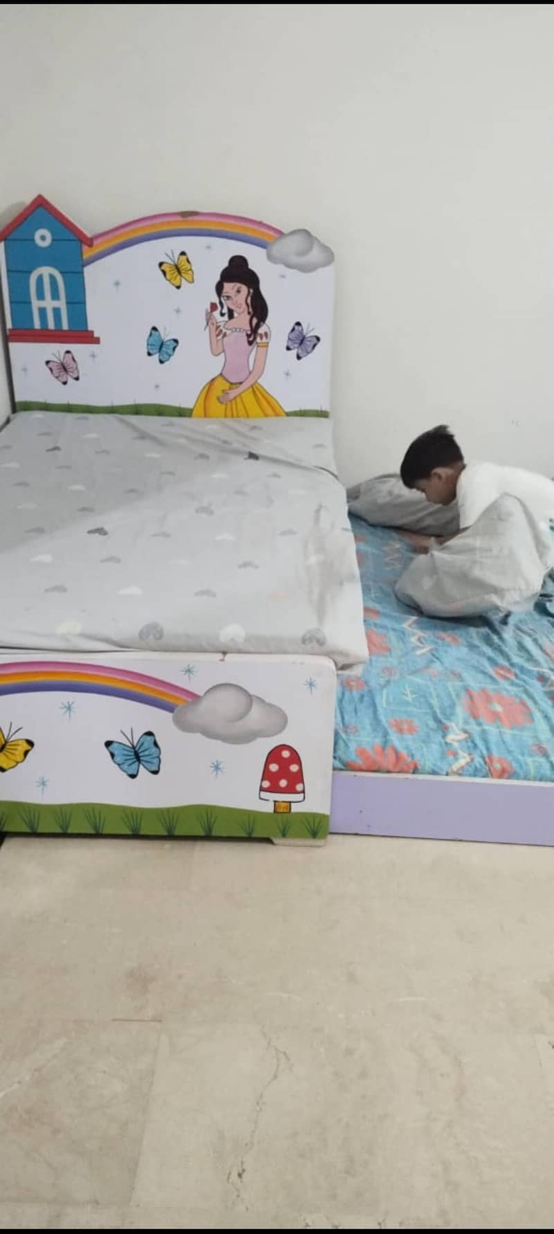 good condition bed 1