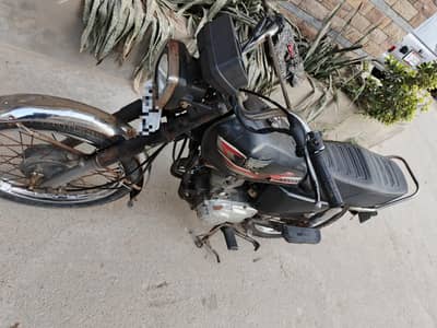 125 Bike Road Prince | Karachi