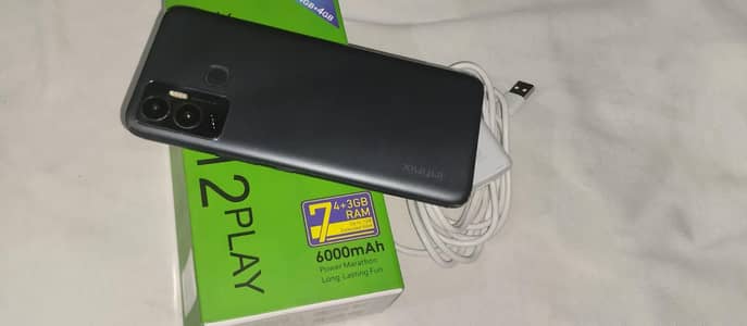 Infinix Hot 12 Play 4+4+64gb