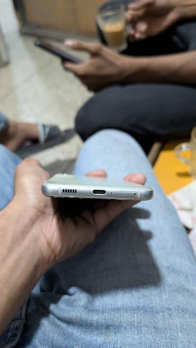 Samsung Mobile S21 FE
