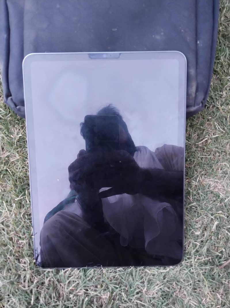 iPad Pro 3rd Gen 11" M1 chip 4