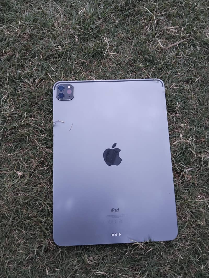 iPad Pro 3rd Gen 11" M1 chip 7