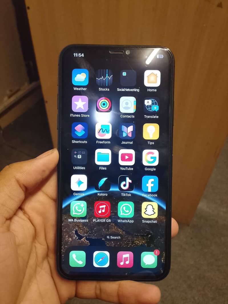 iPhone 11 Pro Max 9