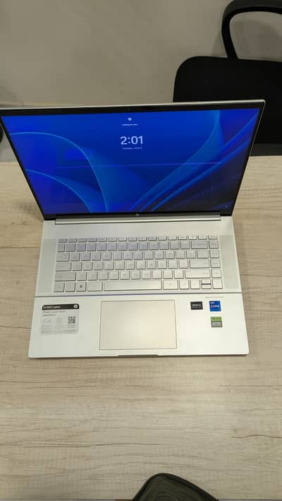 Laptop HP Envy 16 RTX 4060